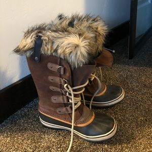 Sorel boots size 7